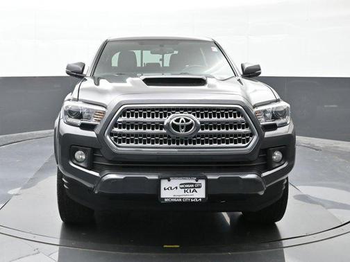 2016 Toyota Tacoma TRD Sport