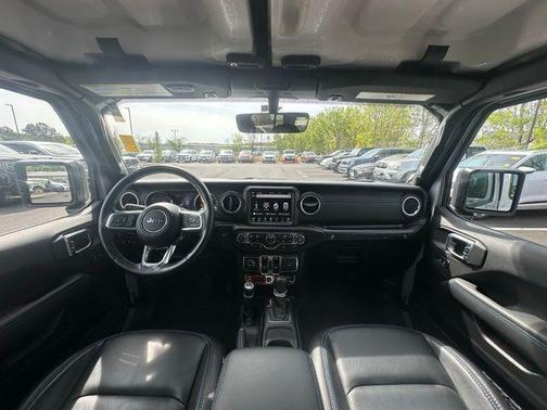 Silver Zynith Clearcoat 2023 Jeep Wrangler 4xe Rubicon