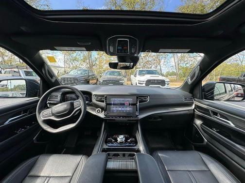 2024 Jeep Wagoneer Series III 4x4
