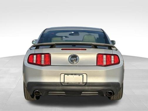 2012 Ford Mustang GT Premium