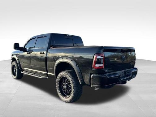 2023 RAM 2500 Big Horn Crew Cab 4x4 6'4' Box
