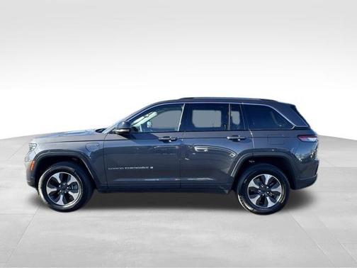 2022 Jeep Grand Cherokee 4xe Base