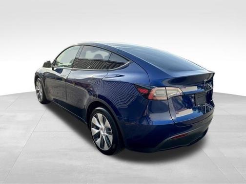 Deep Blue Metallic 2022 Tesla Model Y Long Range Dual Motor All-Wheel Drive