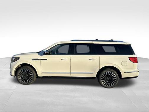 2021 Lincoln Navigator Black Label