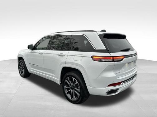 2025 Jeep Grand Cherokee Overland