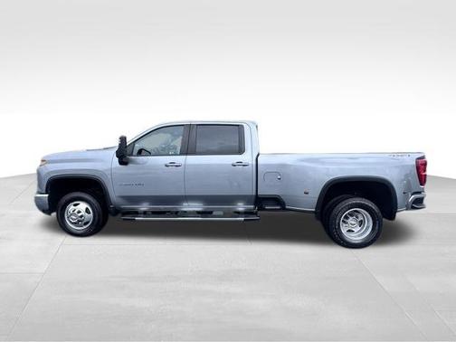 Sterling Gray Metallic 2024 Chevrolet Silverado 3500 LT