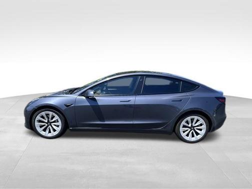 Gray 2022 Tesla Model 3 Long Range