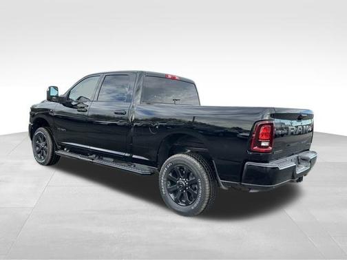 2025 RAM 2500 Big Horn Crew Cab 4x4 6'4' Box