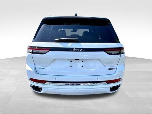 Bright White Clearcoat 2023 Jeep Grand Cherokee 4xe Overland