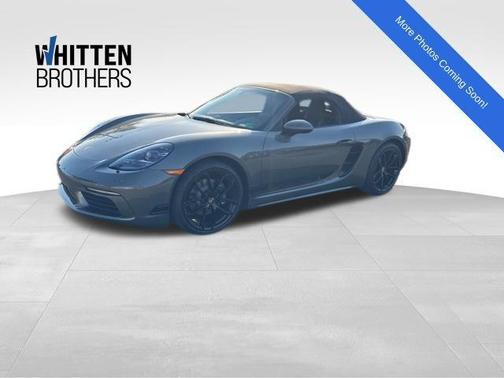 Aventurine Green Metallic 2024 Porsche 718 Boxster Style Edition