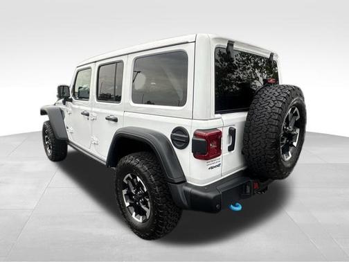 Bright White Clearcoat 2024 Jeep Wrangler 4xe Rubicon X
