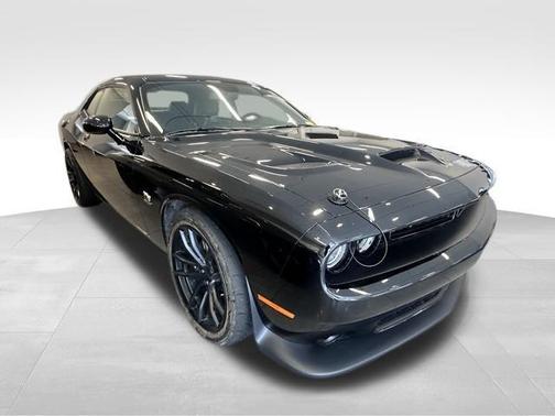 Pitch Black Clearcoat 2019 Dodge Challenger R/T Scat Pack