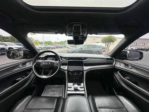 2022 Jeep Grand Cherokee Overland