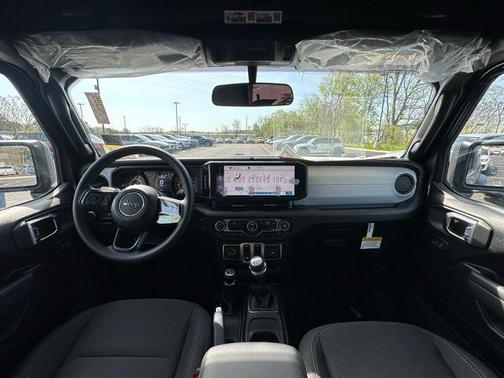 Granite Crystal Metallic Clearcoat 2026 Jeep Wrangler Sport