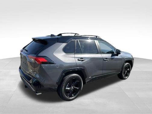 2020 Toyota RAV4 Hybrid SE