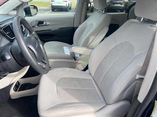 2017 Chrysler Pacifica Hybrid Touring Plus