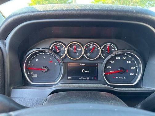 Summit White 2022 Chevrolet Silverado 2500 LT