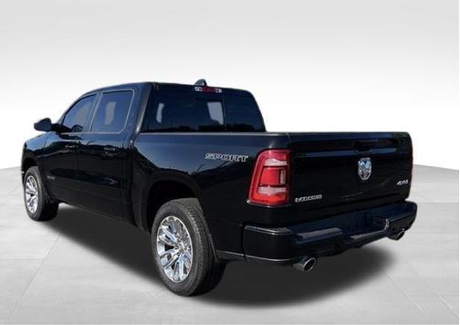 Diamond Black Crystal Pearlcoat 2023 RAM 1500 Laramie