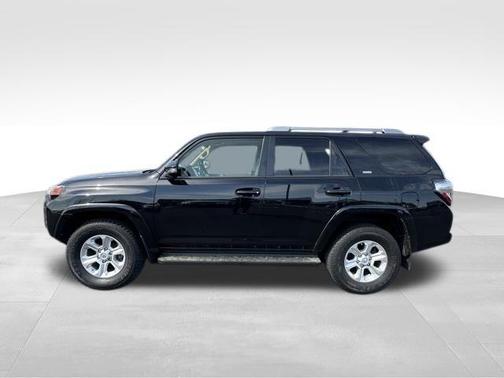 Midnight Black Metallic 2018 Toyota 4Runner Limited
