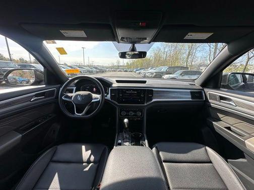 2023 Volkswagen Atlas Cross Sport 3.6L V6 SE w/Technology
