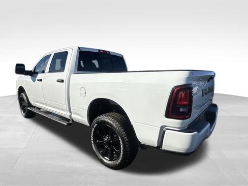 2026 RAM 2500 Black Express Crew Cab 4x4 6'4' Box