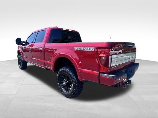 Rapid Red Metallic Tinted Clearcoat 2022 Ford F-350 Platinum