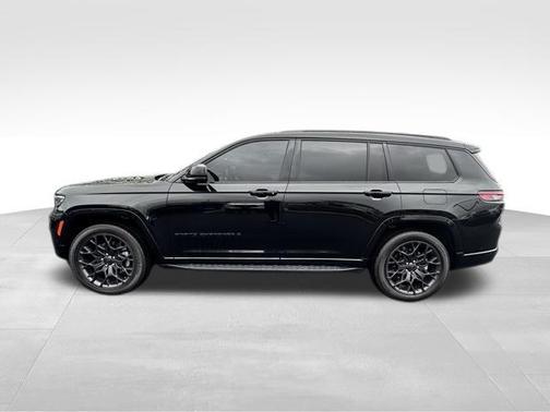 Diamond Black Crystal Pearlcoat 2023 Jeep Grand Cherokee L Summit Reserve