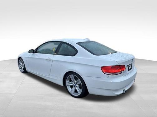 2009 BMW 335 335i