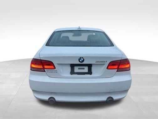 2009 BMW 335 335i