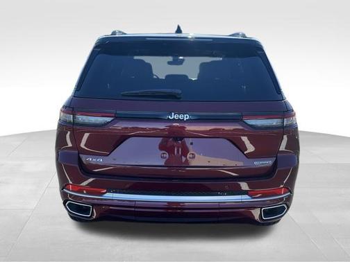 2025 Jeep Grand Cherokee Summit