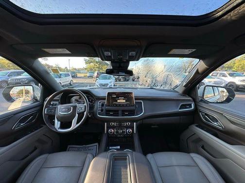 2023 GMC Yukon XL SLT