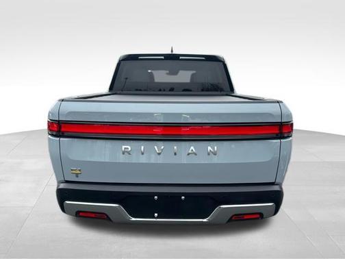 2022 Rivian R1T Adventure