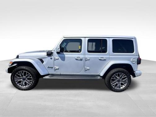 Silver Zynith Clearcoat 2024 Jeep Wrangler 4xe High Altitude