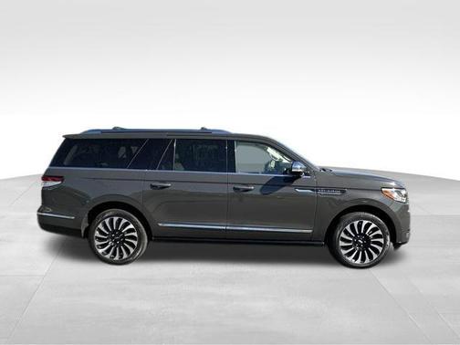 2024 Lincoln Navigator Black Label