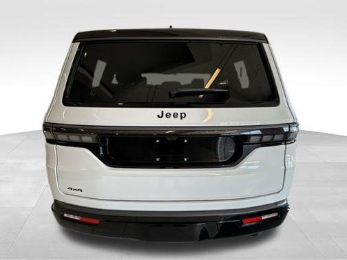 Bright White Clearcoat 2026 Jeep Grand Wagoneer Summit Obsidian 4x4