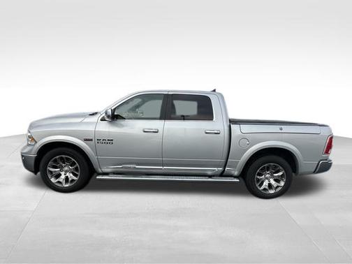 2017 RAM 1500 Limited Crew Cab 4x4 5'7' Box