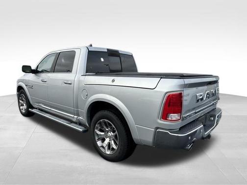 2017 RAM 1500 Limited Crew Cab 4x4 5'7' Box