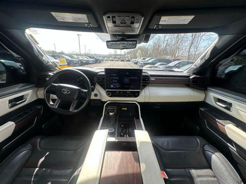 2023 Toyota Tundra Hybrid Capstone