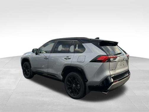 2025 Toyota RAV4 Hybrid SE