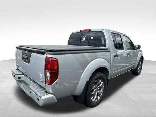 Brilliant Silver Metallic 2021 Nissan Frontier SV