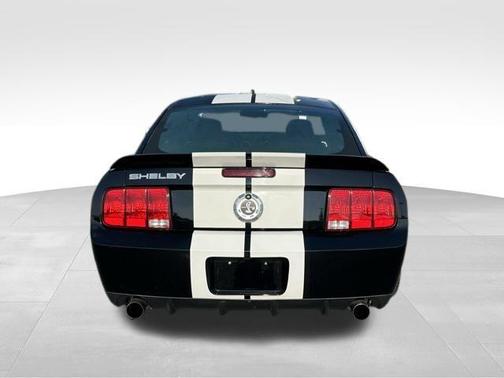 2007 Ford Shelby GT500 Base