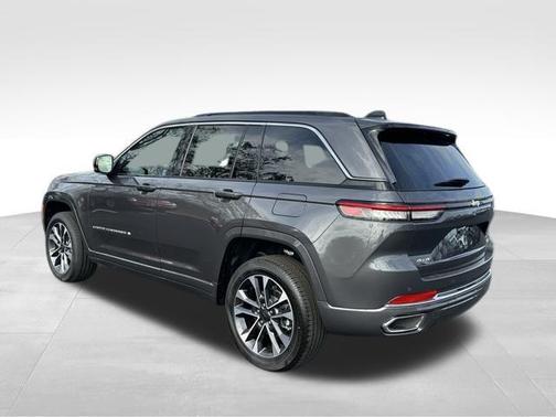 2025 Jeep Grand Cherokee Overland