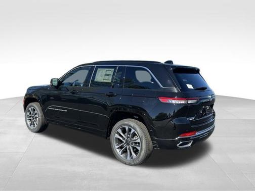 2025 Jeep Grand Cherokee Overland