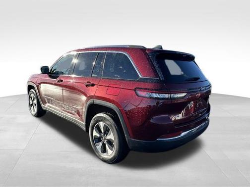 2022 Jeep Grand Cherokee 4xe Base