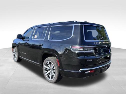 Diamond Black Crystal Pearlcoat 2024 Jeep Grand Wagoneer Series III 4x4