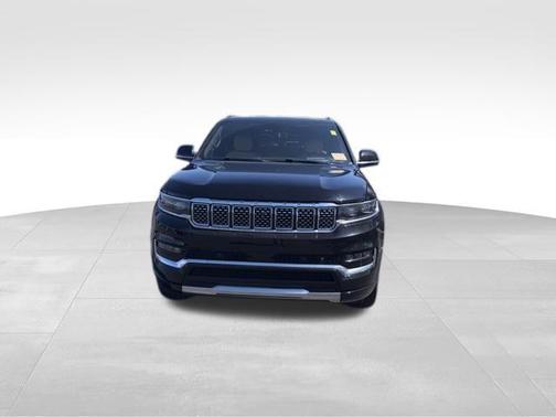 Diamond Black Crystal Pearlcoat 2024 Jeep Grand Wagoneer Series III 4x4