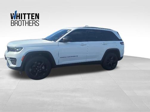 2022 Jeep Grand Cherokee Altitude