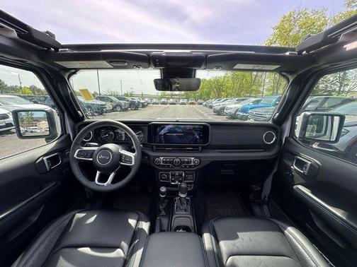 Silver Zynith Clearcoat 2024 Jeep Wrangler 4xe High Altitude