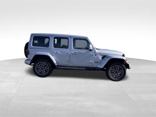 Silver Zynith Clearcoat 2024 Jeep Wrangler 4xe High Altitude