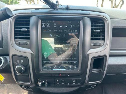 Granite Crystal Metallic Clearcoat 2018 RAM 2500 Tradesman Crew Cab 4x4 6'4' Box